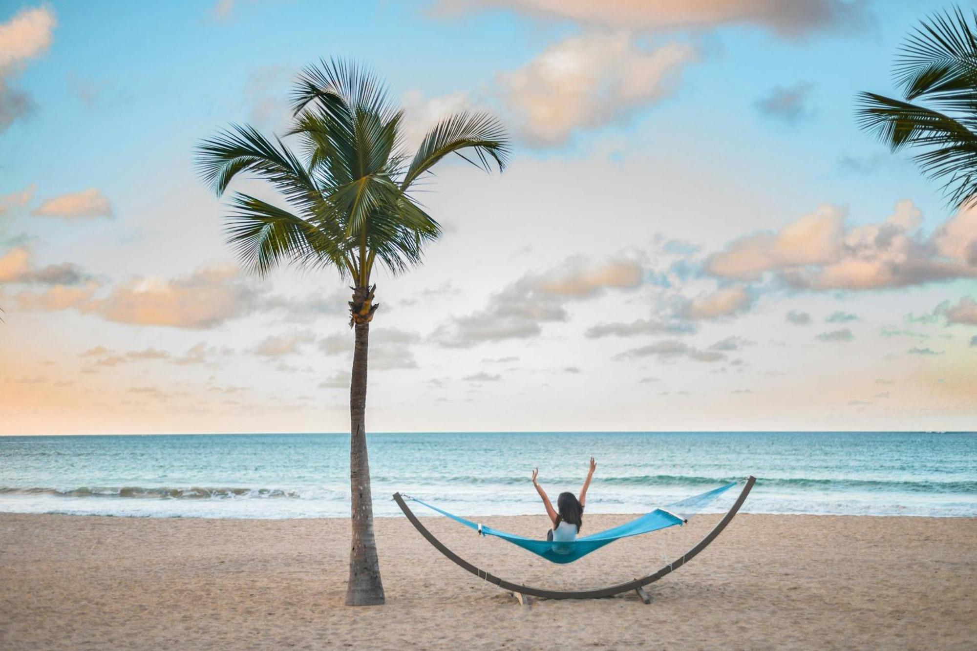 Courtyard By Marriott Isla Verde Beach Resort San Juan Exteriör bild