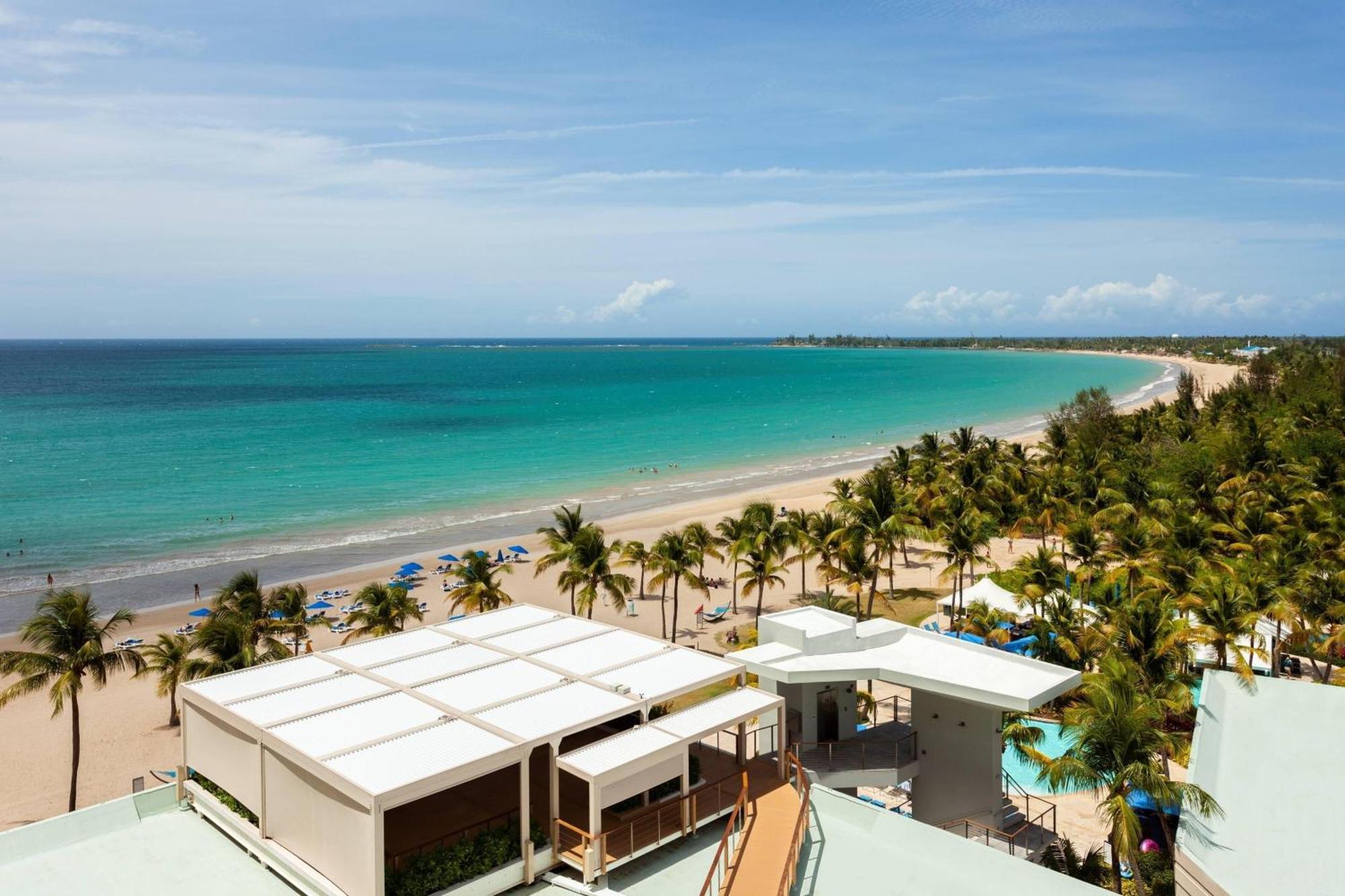 Courtyard By Marriott Isla Verde Beach Resort San Juan Exteriör bild